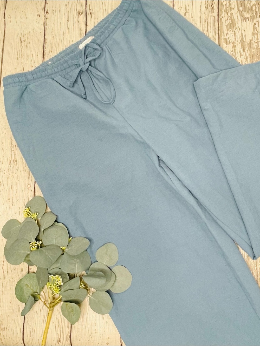 No Comment Linen Love Lace Trimmed Linen Pants